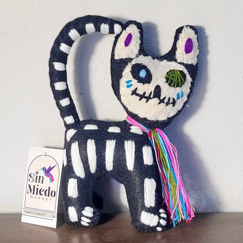 MUERTOS CAT PLUSHIE