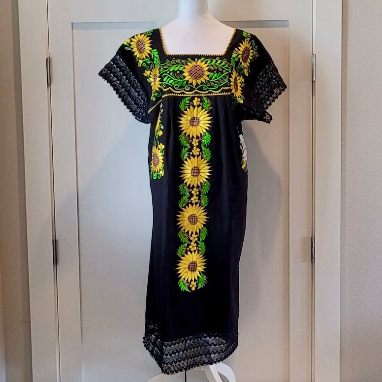 SUNFLOWER DRESS - MEXICAN EMBROIDERED DRESS LARGE SUNFLOWER DRESS - MEXICAN EMBROIDERED DRESS LARGE