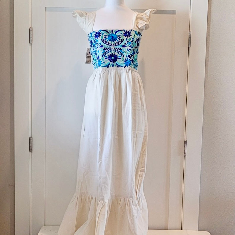DAISY DRESS - MEXICAN EMBROIDERED DRESS - TALAVERA BLUE Sin Miedo Market DAISY DRESS - MEXICAN EMBROIDERED DRESS - TALAVERA BLUE Sin Miedo Market