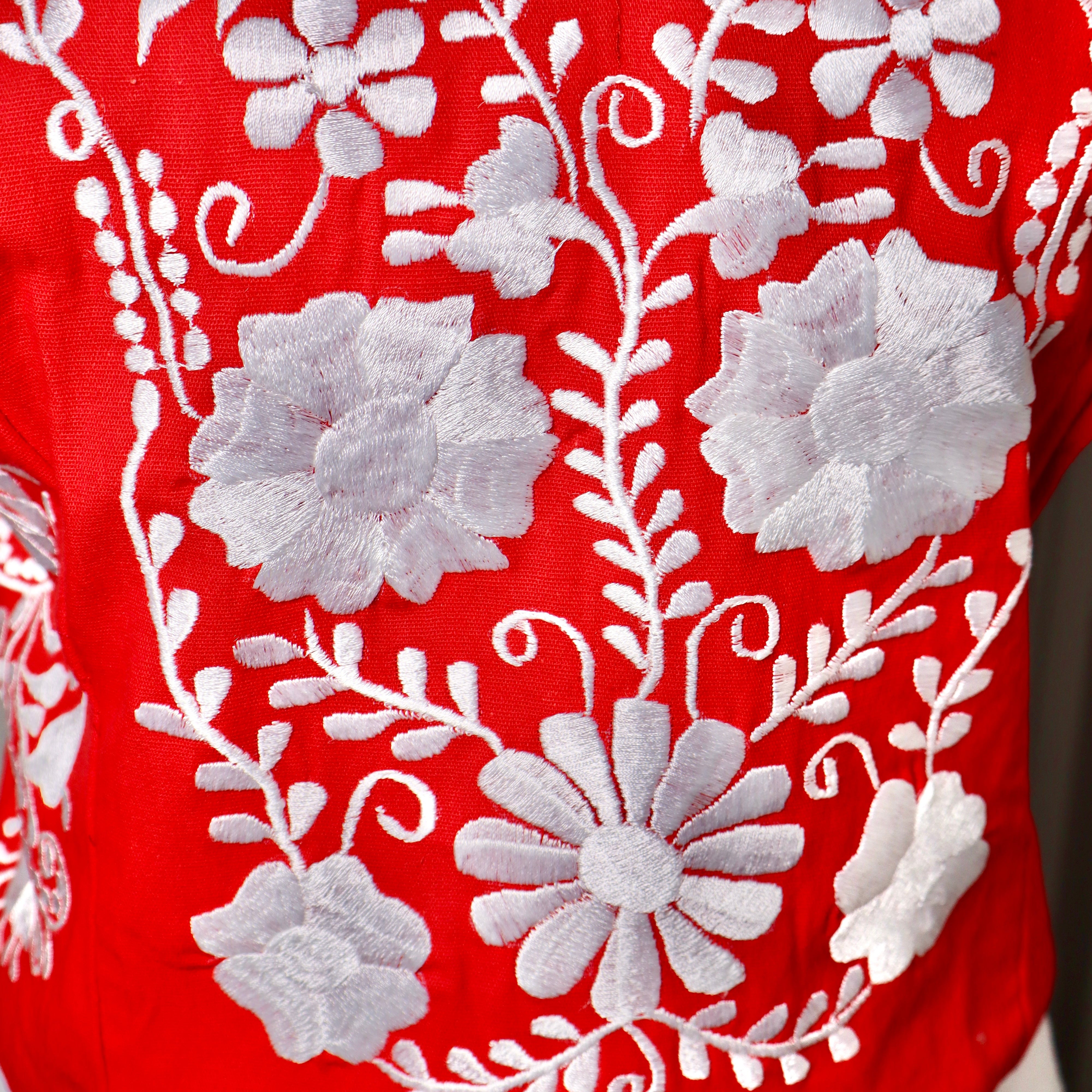 PUEBLA BUSTIER - RED WITH WHITE FLOWERS EMBROIDERY