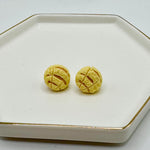 Load image into Gallery viewer, YELLOW CONCHA EARRINGS
