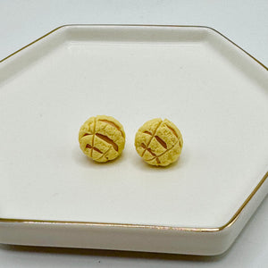 YELLOW CONCHA EARRINGS