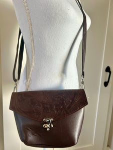 AUSTIN LEATHER CROSSBODY