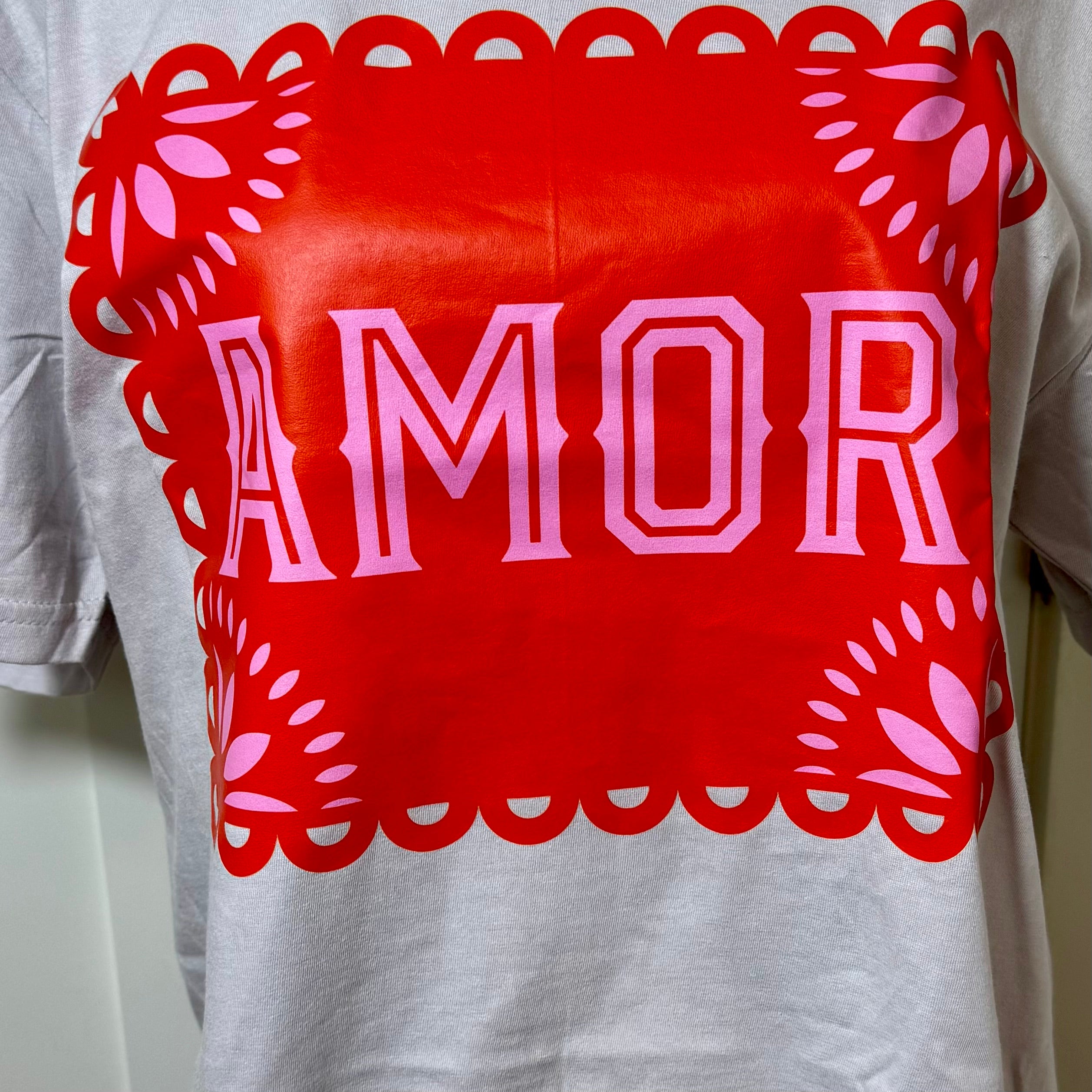 AMOR PAPEL PICADO TSHIRT