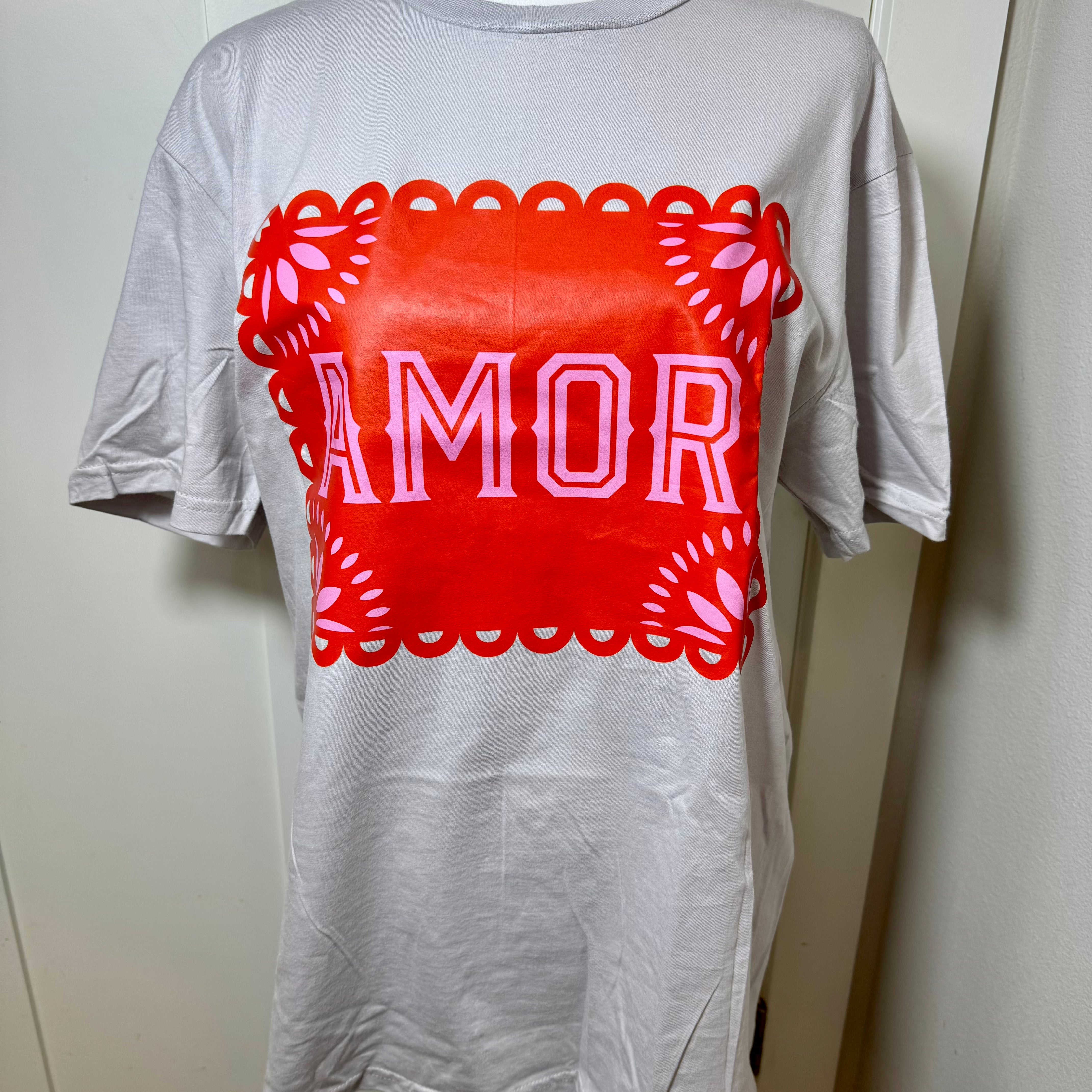 AMOR PAPEL PICADO TSHIRT