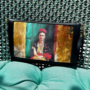 FRIDA PUERTA CLUTCH/CROSSBODY