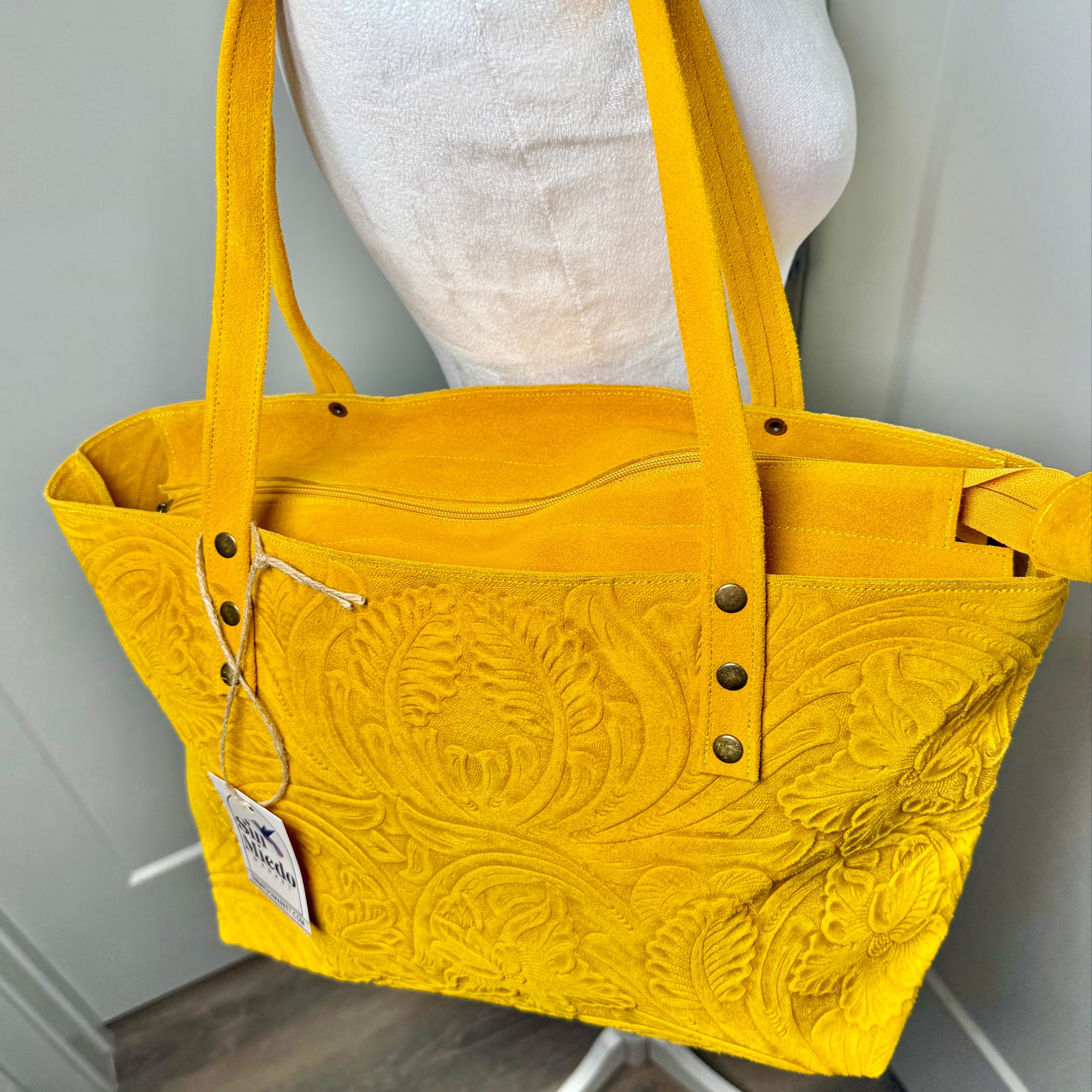 JEFA  TOTE WITH ZIPPER
