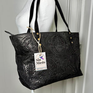 JEFA  TOTE WITH ZIPPER