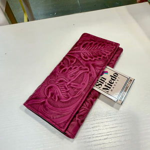 LARGE LEATHER WALLET