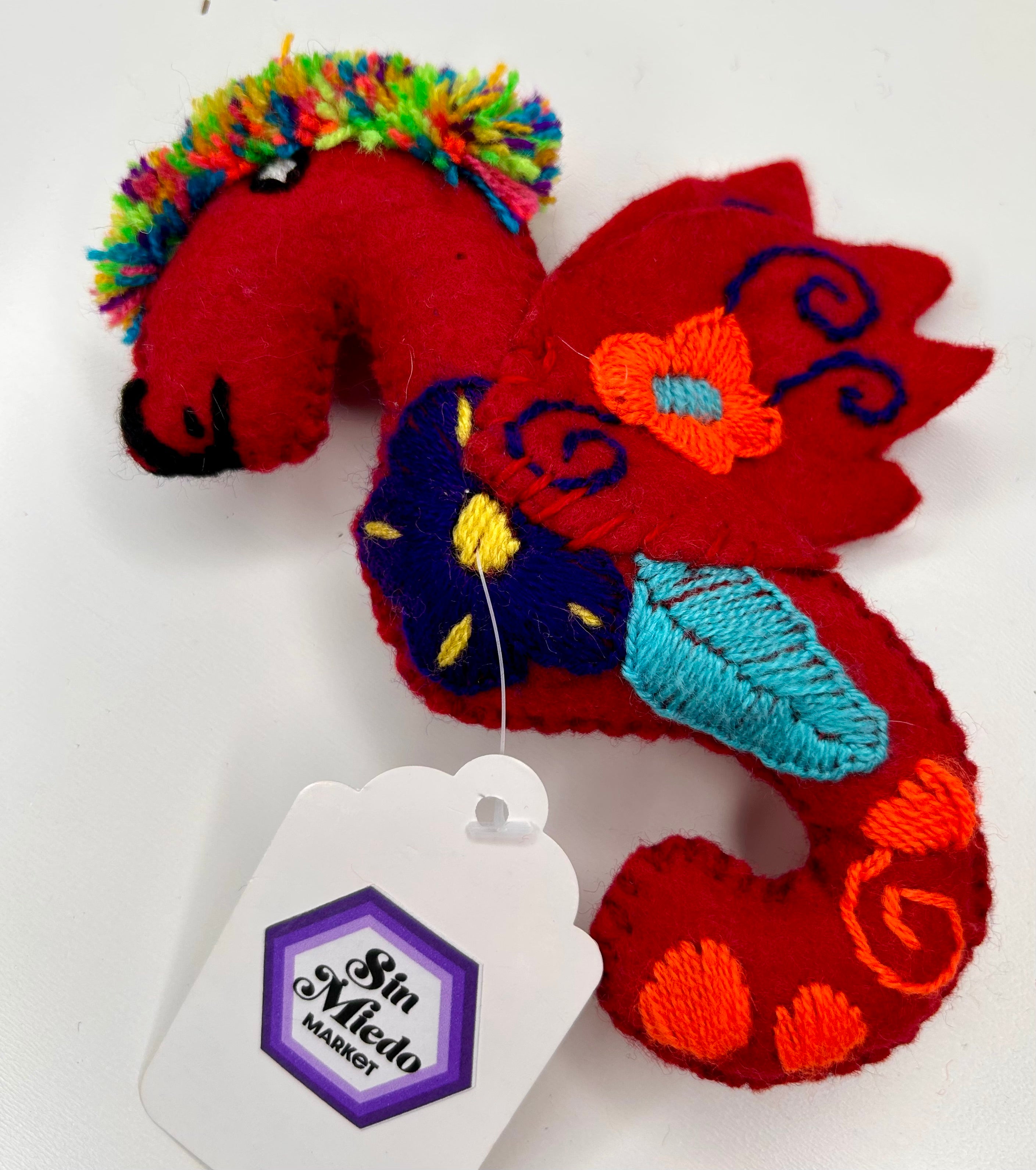 SMALL EMBROIDERED SEAHORSE