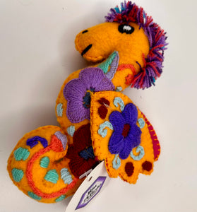SMALL EMBROIDERED SEAHORSE