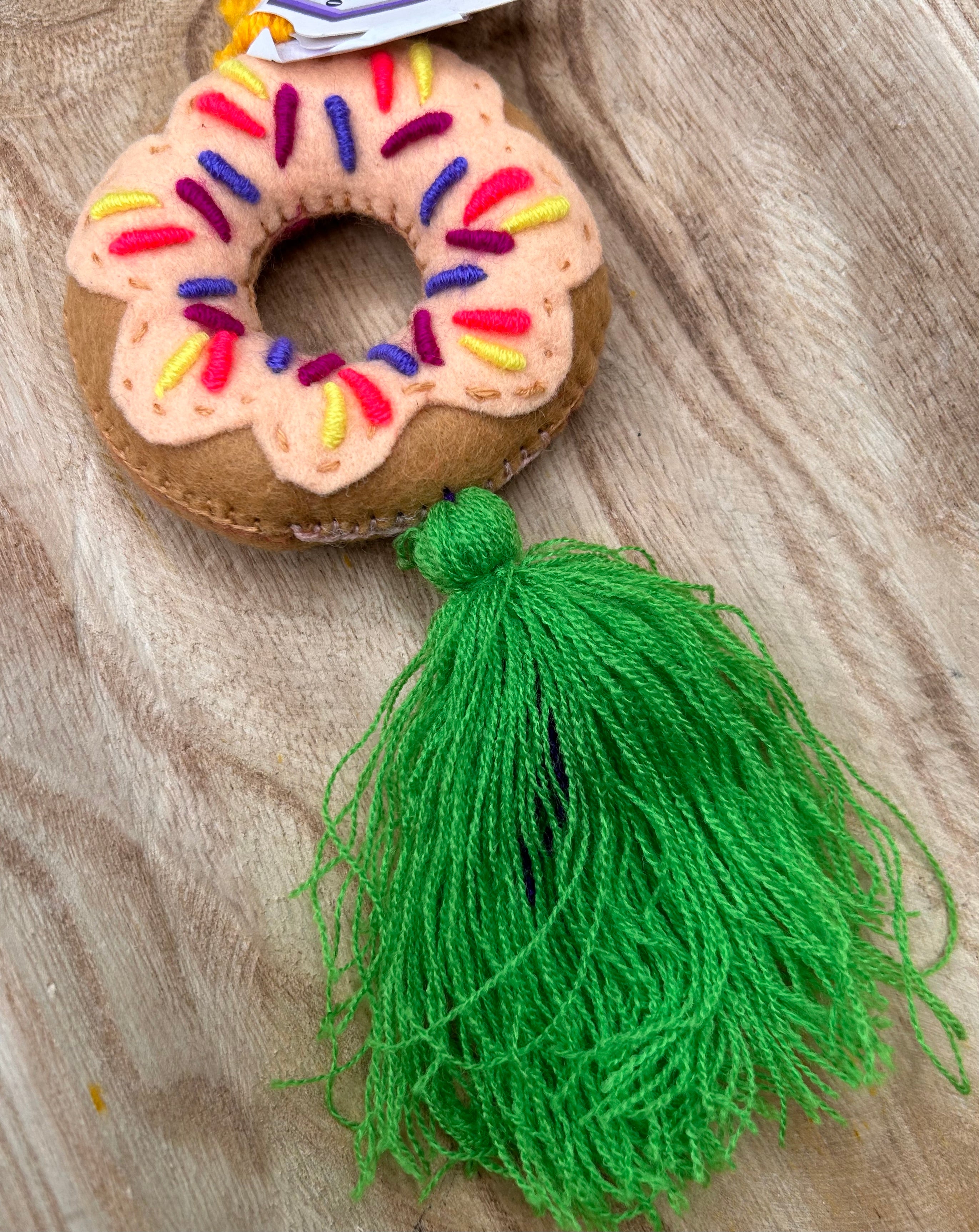 DONUT TASSEL