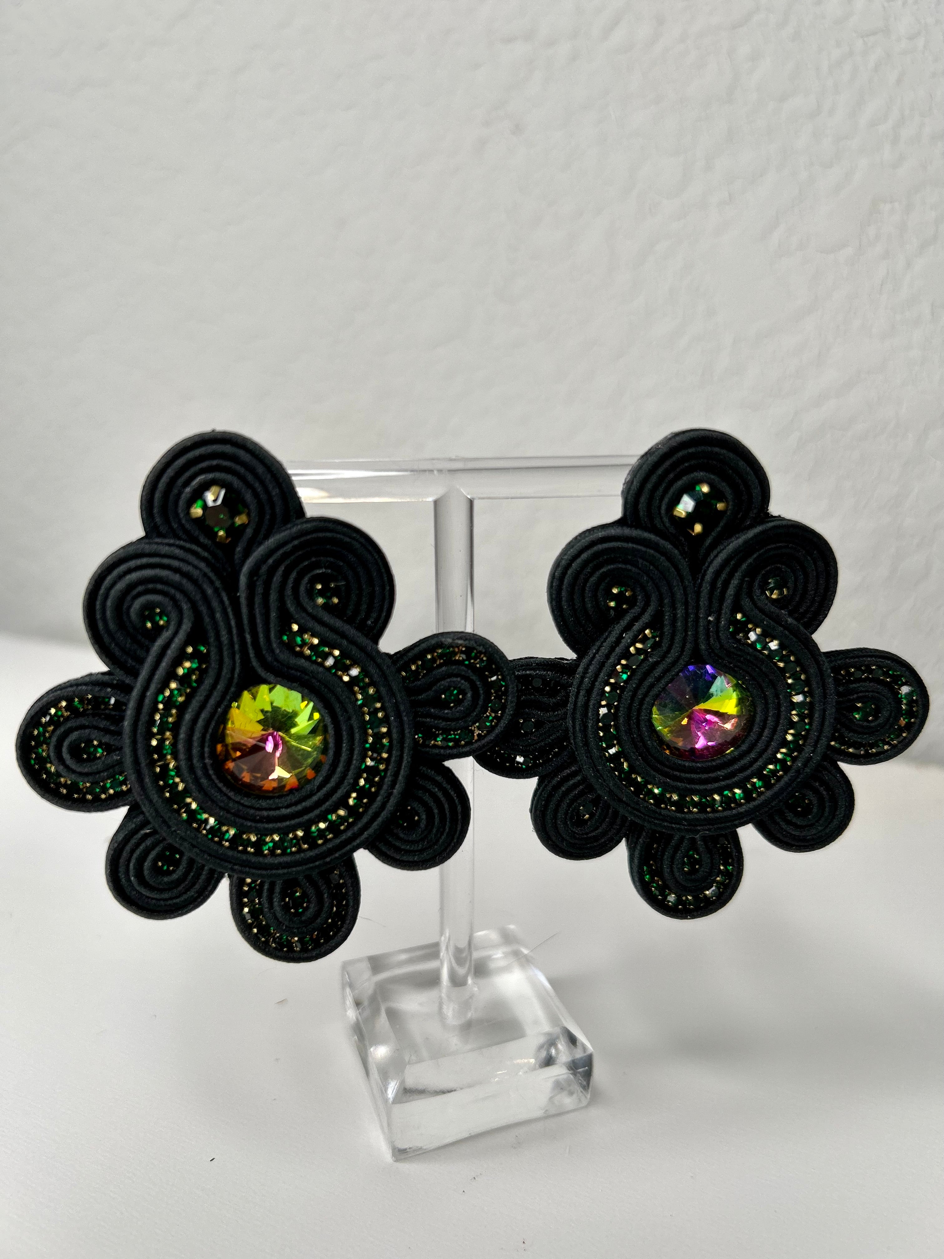 SOUTACHE - DAISY EARRINGS