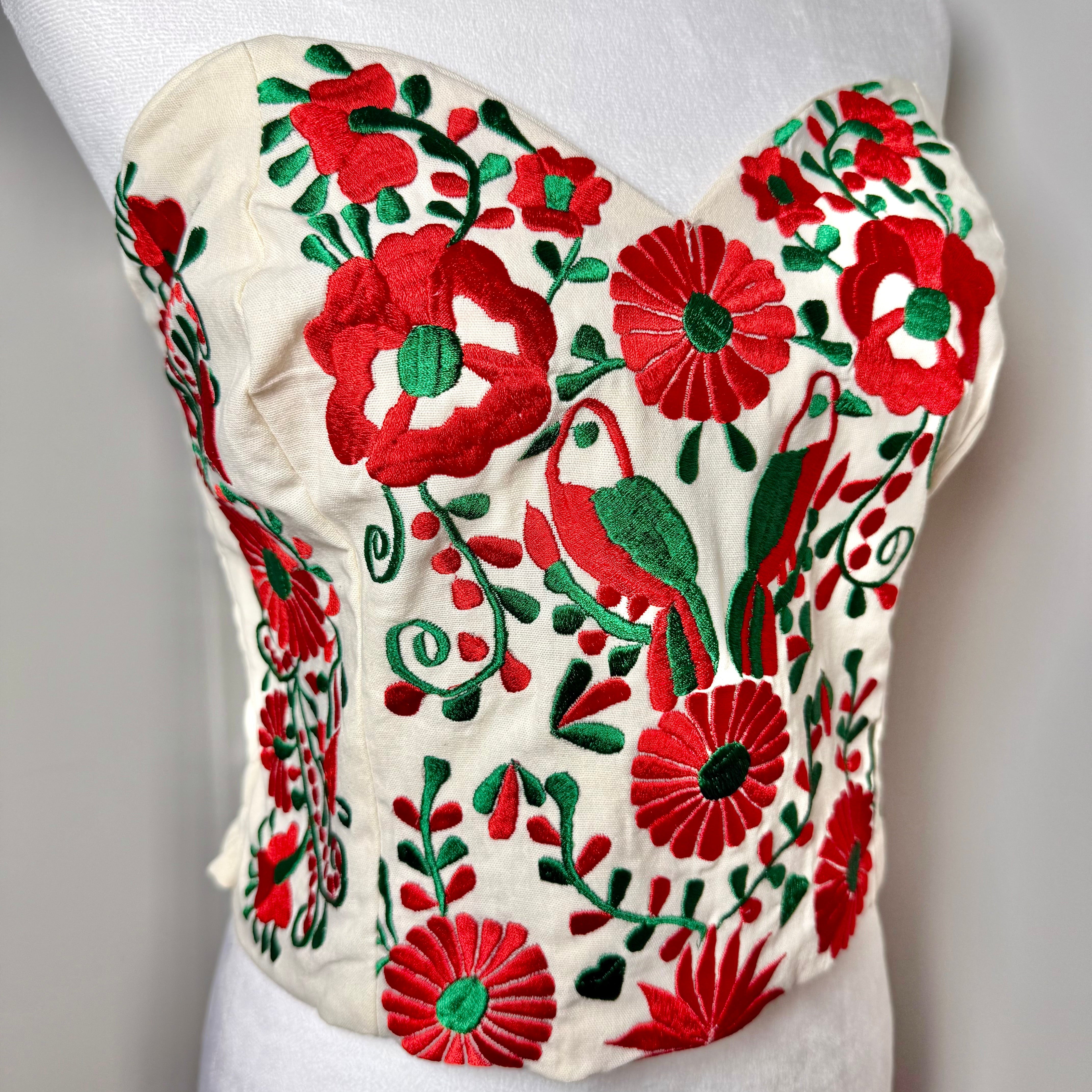 本日のみAmeri BUSTIER LIKE EMBROIDERY BLOUSE PUEBLA BUSTIER -NATURAL W/RED & GREEN EMBROIDERY- SIZE M-XL – Sin