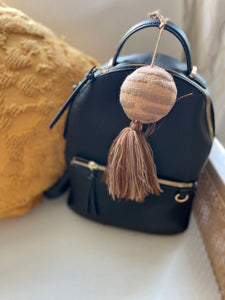 CHOCOLATE CONCHA TASSEL